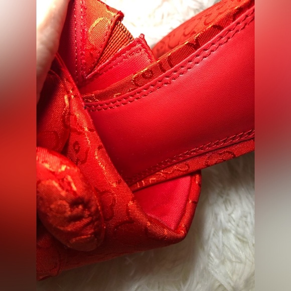 Gianni Bini Elegant Red Floral Women's Shoes size 8.5🌹 - Picture 4 of 15